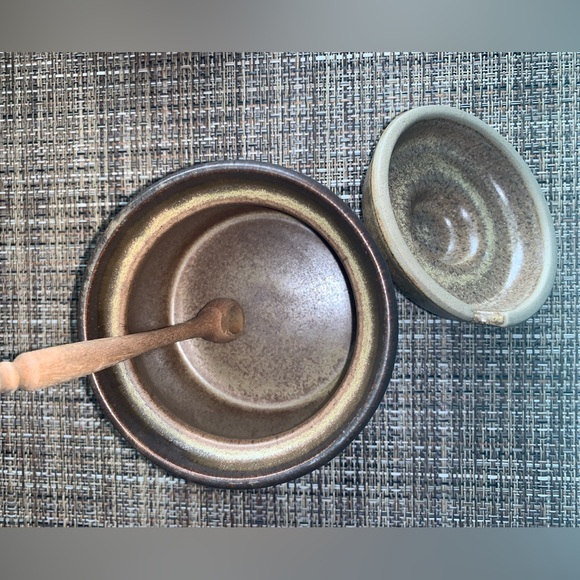 Danby Pottery Set - Picture 3 of 7